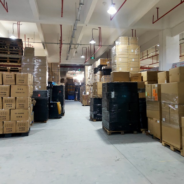 Los servicios de almacenamiento más baratos del almacén de China en Shenzhen Guangzhou Yiwu Shanghai